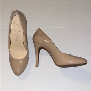 Nude Jessica Simpson 4 Inch Pumps Size 9